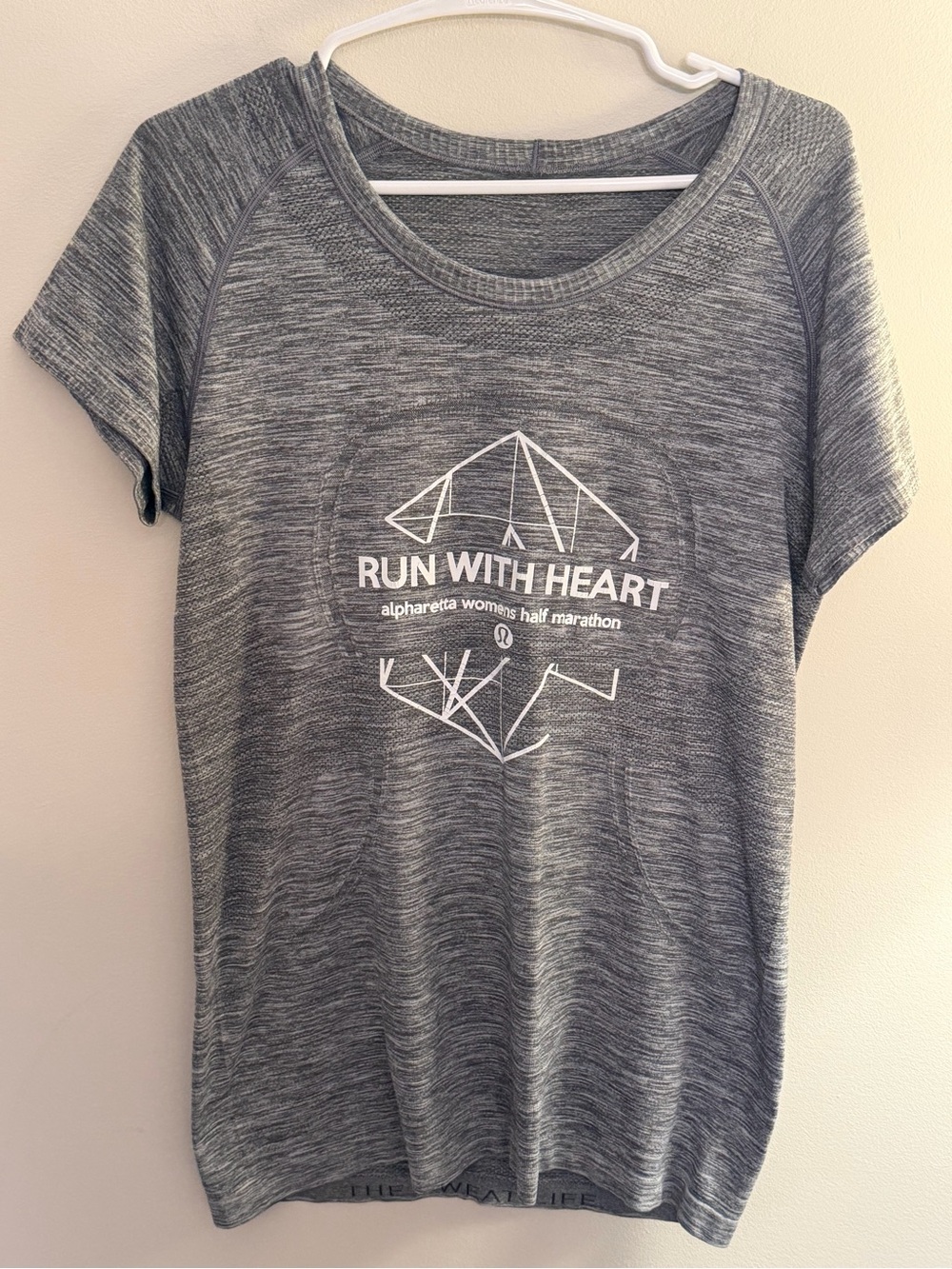 Lululemon Swiftly Tech Women’s Size 12 Short Sleeve Gray w/ Logo on Front